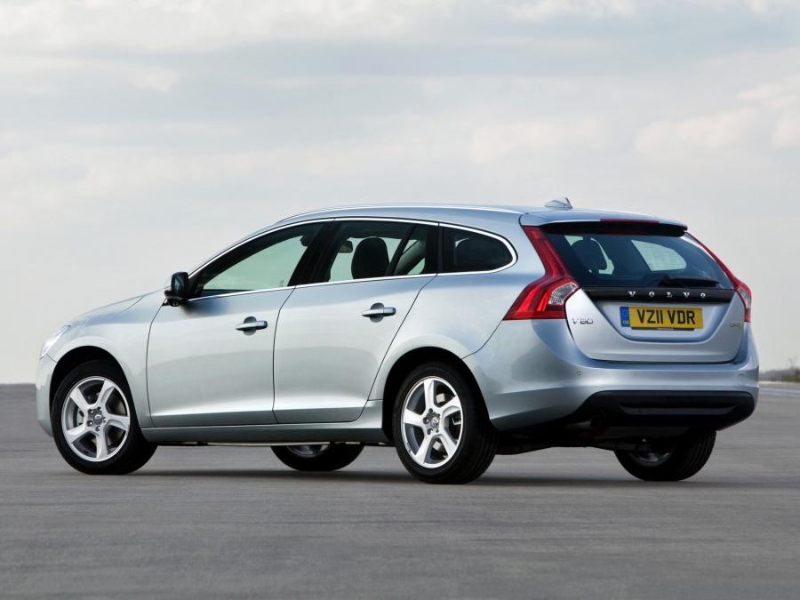 Volvo V60 DRIVe 2011 года  (UK) (фото 3 из 6)